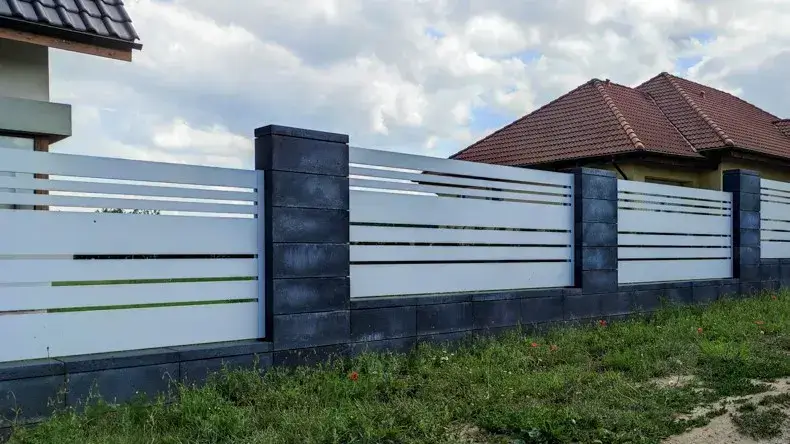 Aluminium fence built in Townsville