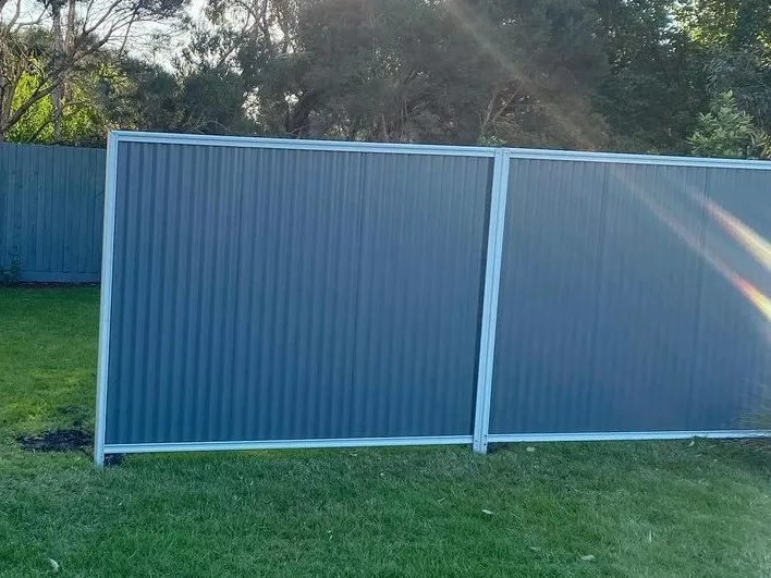 Blue colorbond fence built in Townsville